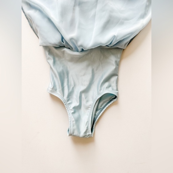 Figure Skating Dress - Blue Empire Waist Velvet/Chiffon- Size 4-5T - Picture 7 of 8